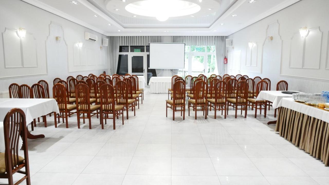 Restauracja Kargul Noclegi Łęczyca Buitenkant foto
